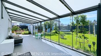  Überdachte Terrasse 