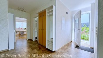  Einliegerwohnung/ Flur 